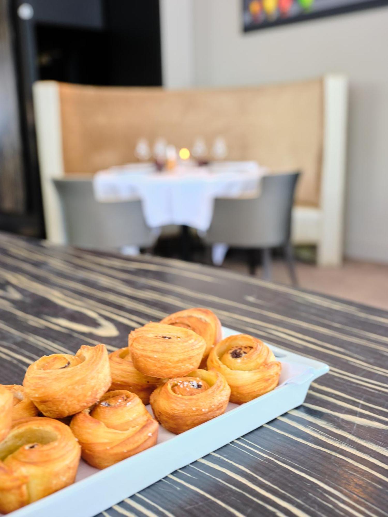 Hostellerie De La Renaissance - Teritoria อาร์ฌองต็อง ภายนอก รูปภาพ