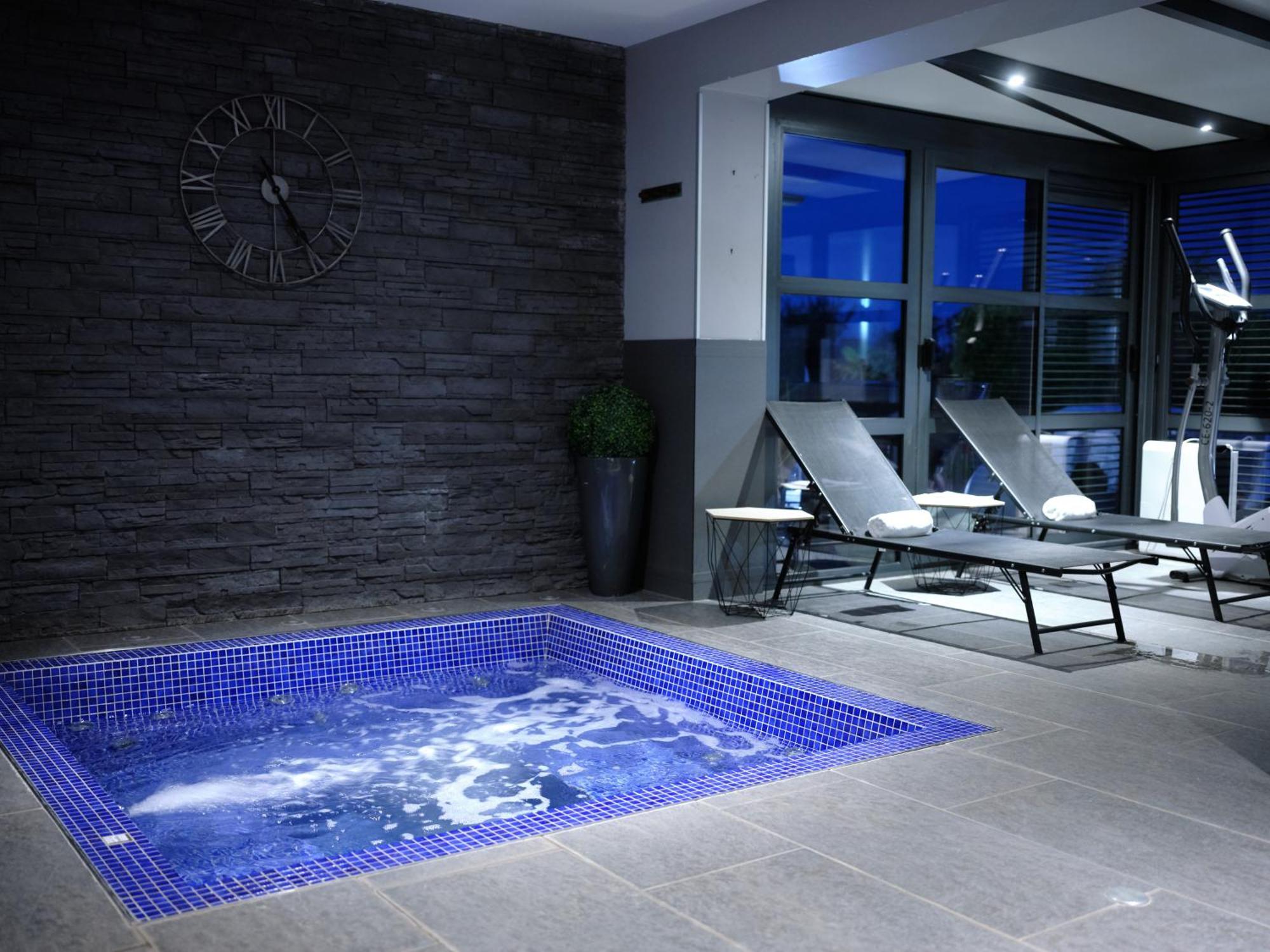 Hostellerie De La Renaissance - Teritoria อาร์ฌองต็อง ภายนอก รูปภาพ