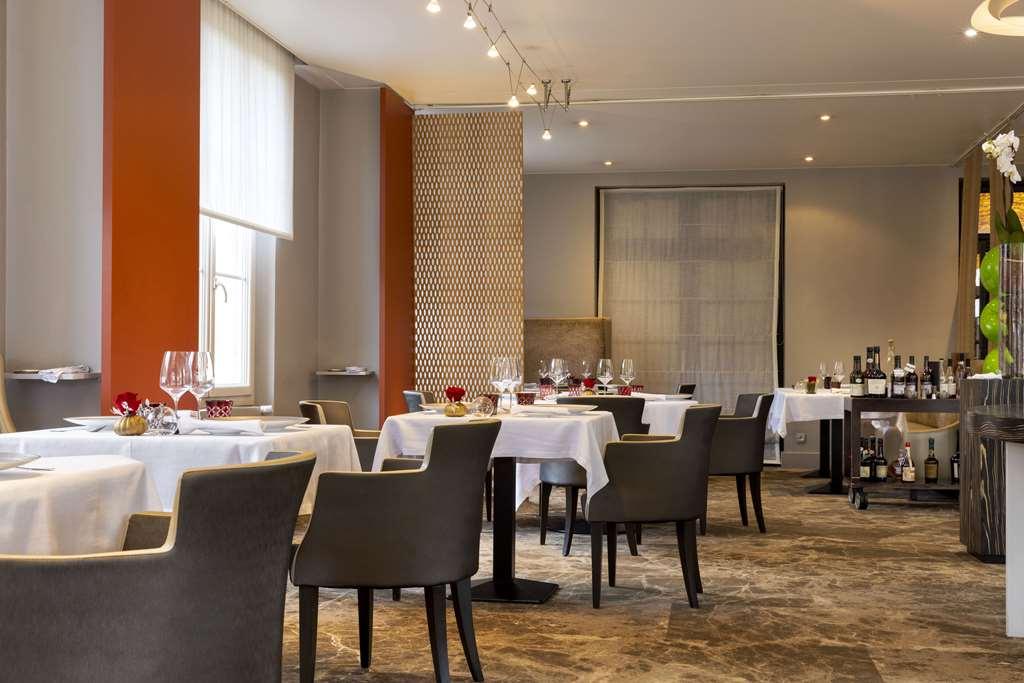 Hostellerie De La Renaissance - Teritoria อาร์ฌองต็อง ร้านอาหาร รูปภาพ