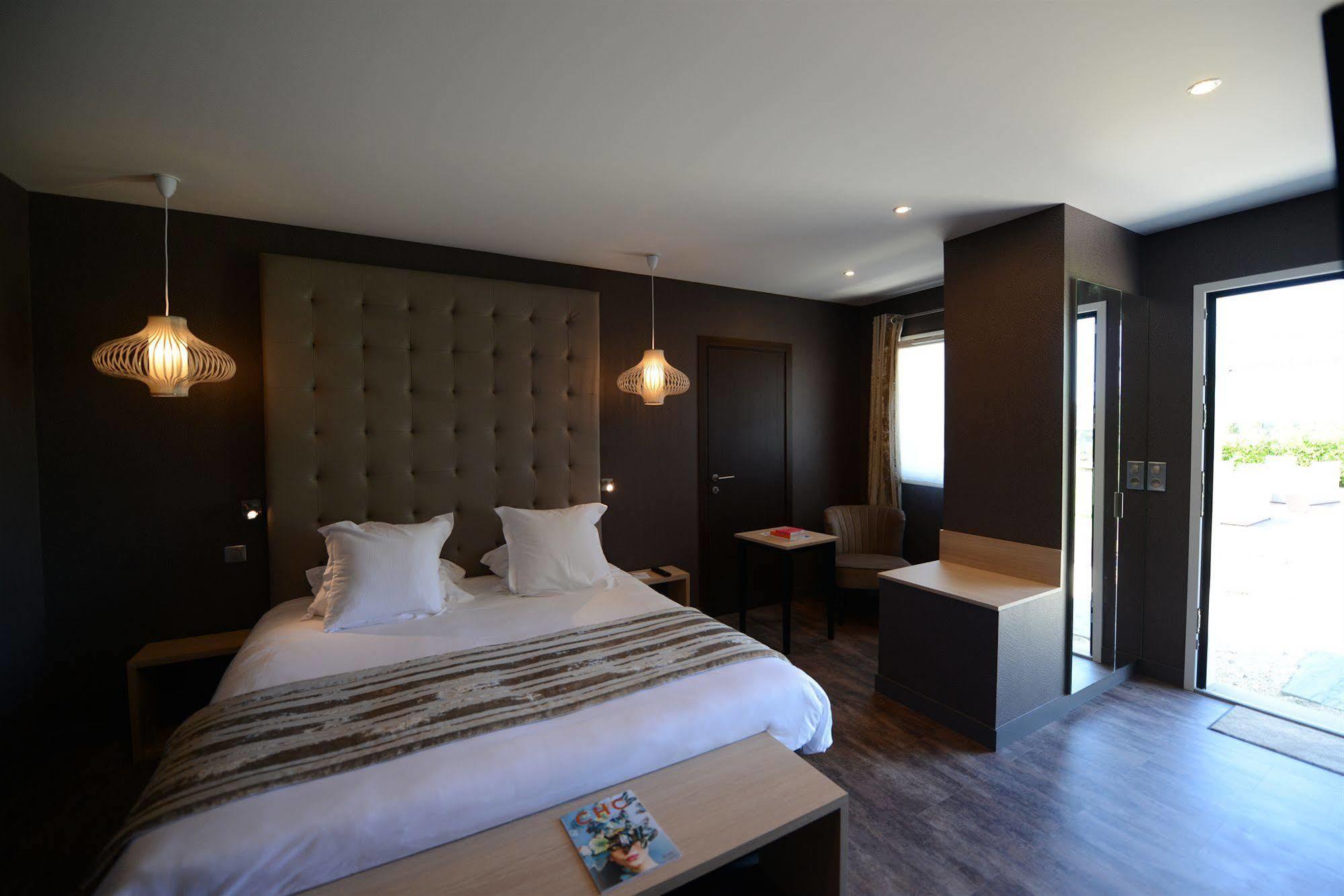 Hostellerie De La Renaissance - Teritoria อาร์ฌองต็อง ภายนอก รูปภาพ